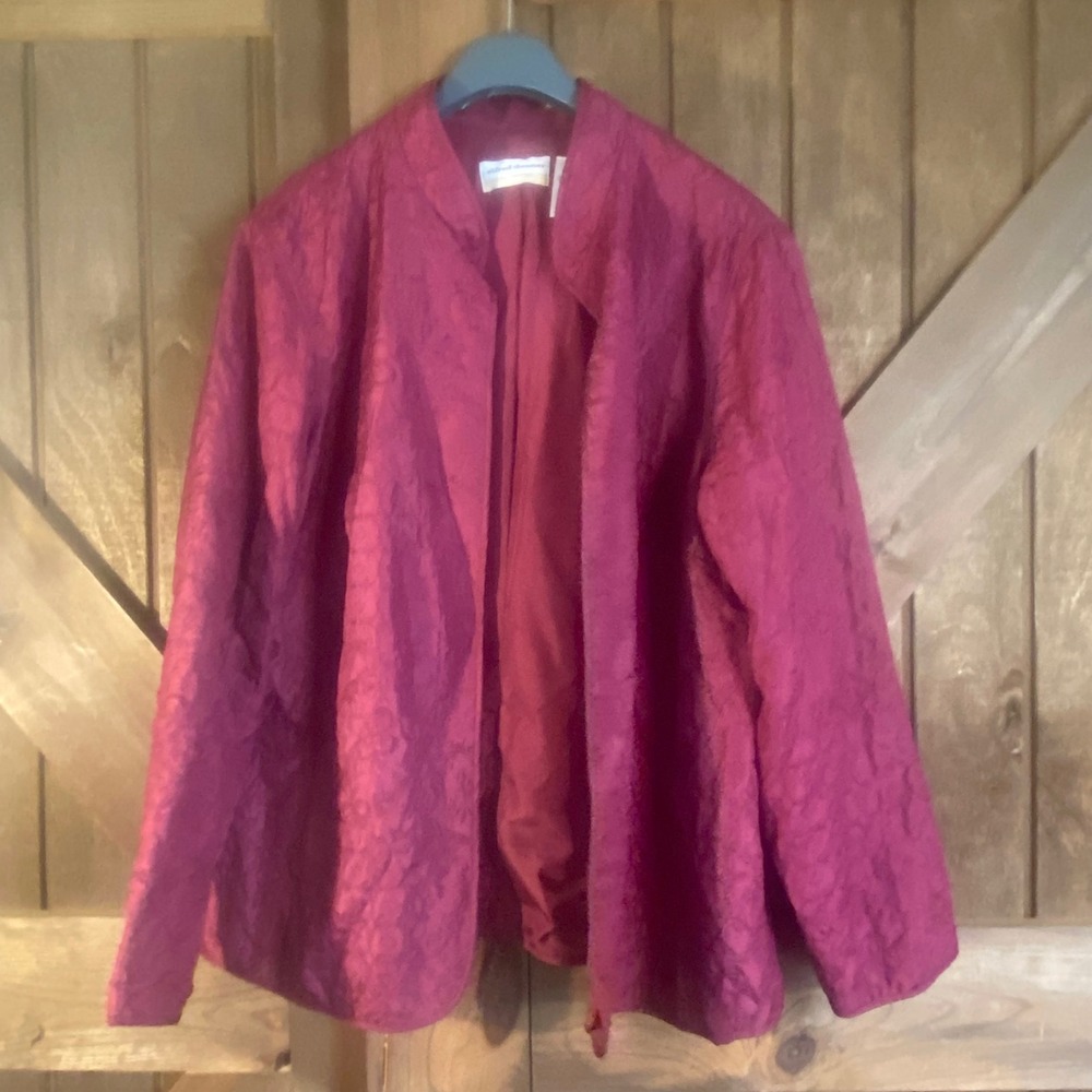 Alfred Dunner Jacket Womens 18W Burgundy Red Excellent Embroidered Open Front